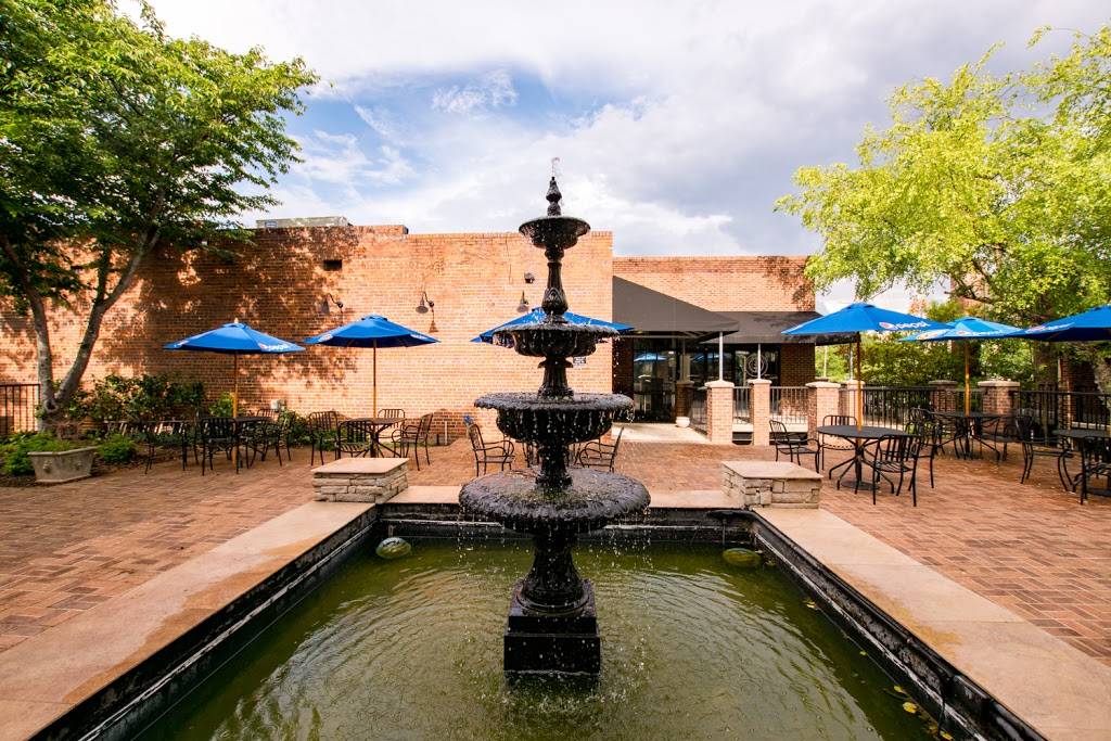 Franklin Court Grille | restaurant | 232 E Franklin St, Monroe, NC 28112, USA | 7047741154 OR +1 704-774-1154