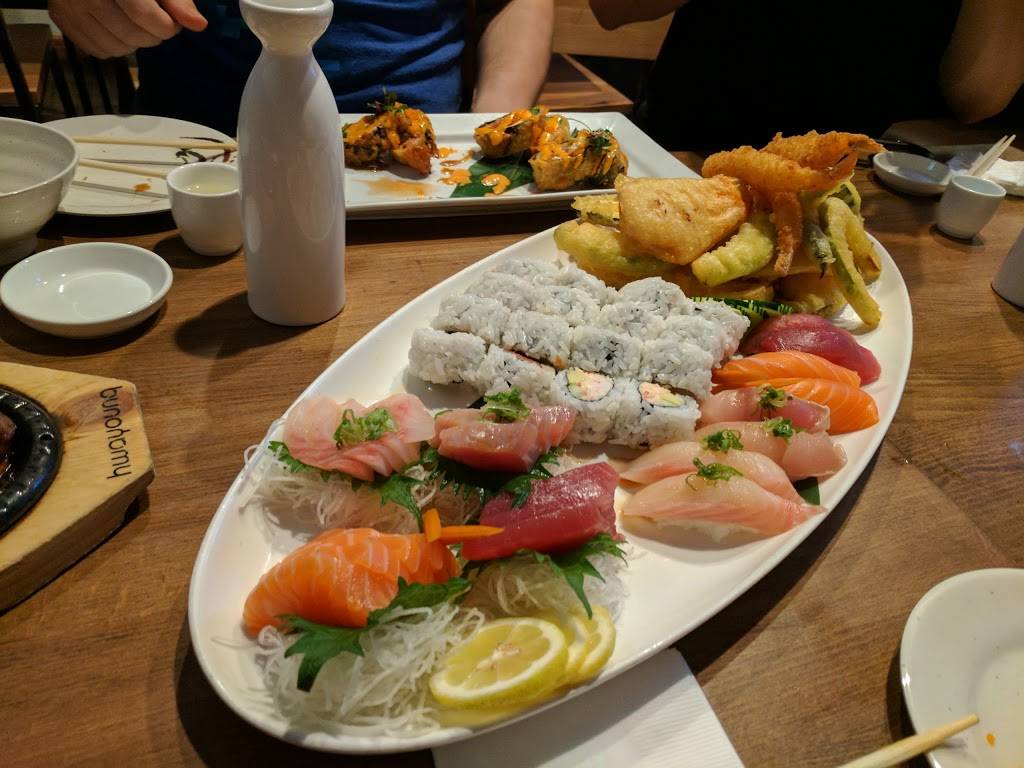 Love Boat Sushi | restaurant | 125 Old Grove Rd, Oceanside, CA 92057, USA | 7607213737 OR +1 760-721-3737