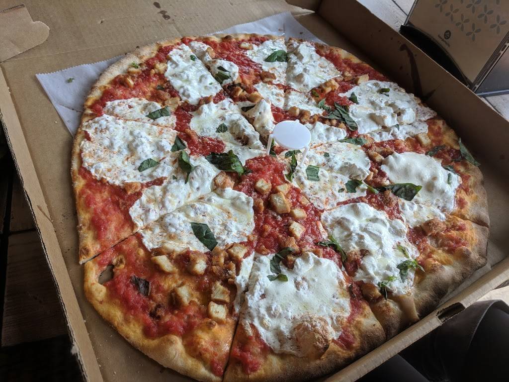 Il Porto | restaurant | 37 Washington Ave, Brooklyn, NY 11205, USA | 7186240954 OR +1 718-624-0954