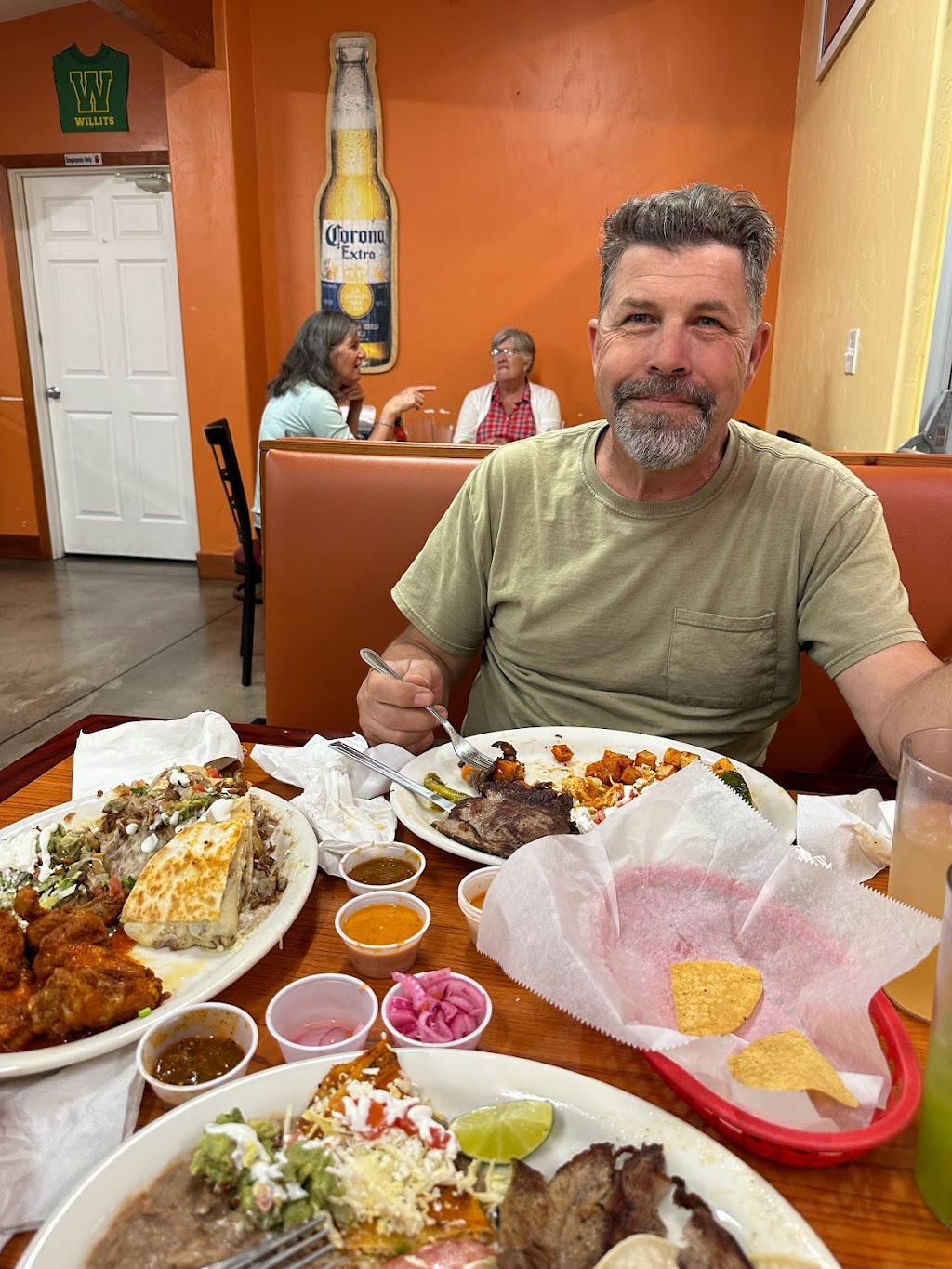 Mi Mexico Restaurant | restaurant | 144 North Main St, Willits, CA 95490, USA | 7078413006 OR +1 707-841-3006