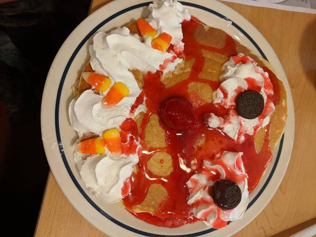 IHOP | restaurant | 297 S Randolph Ave, Brea, CA 92821, USA | 7149904467 OR +1 714-990-4467