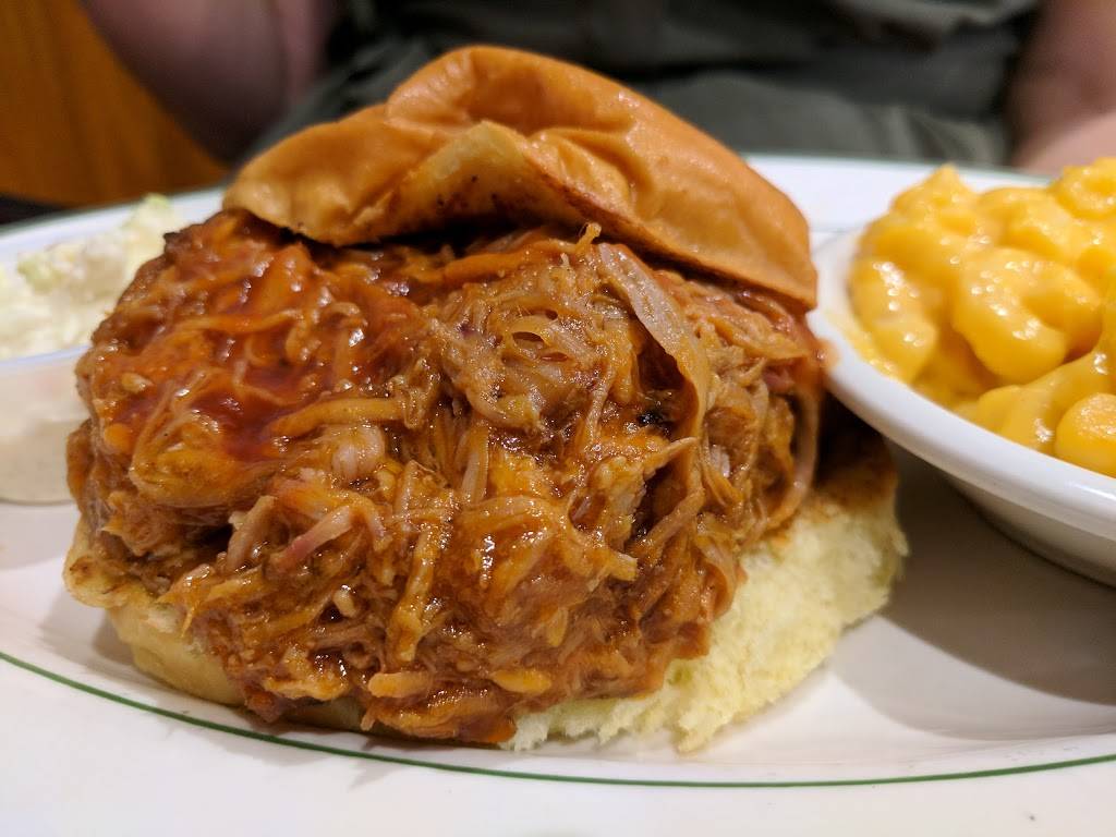 Woodchucks BBQ | restaurant | 3009 NJ-88, Point Pleasant, NJ 08742, USA | 7327141400 OR +1 732-714-1400