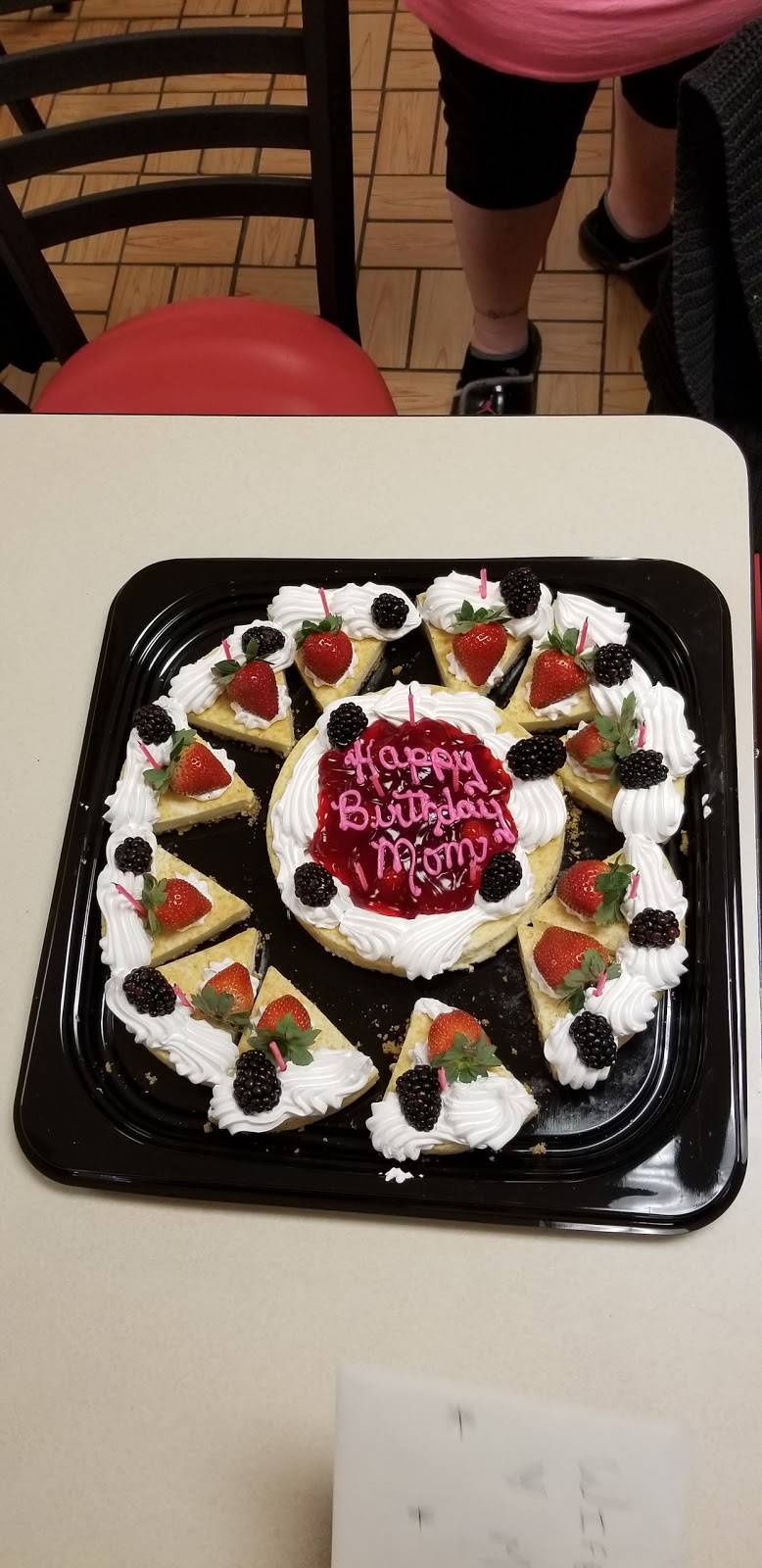 Hartz Chicken Buffet | restaurant | 2505 S 11th St, Beaumont, TX 77701, USA | 4098133500 OR +1 409-813-3500