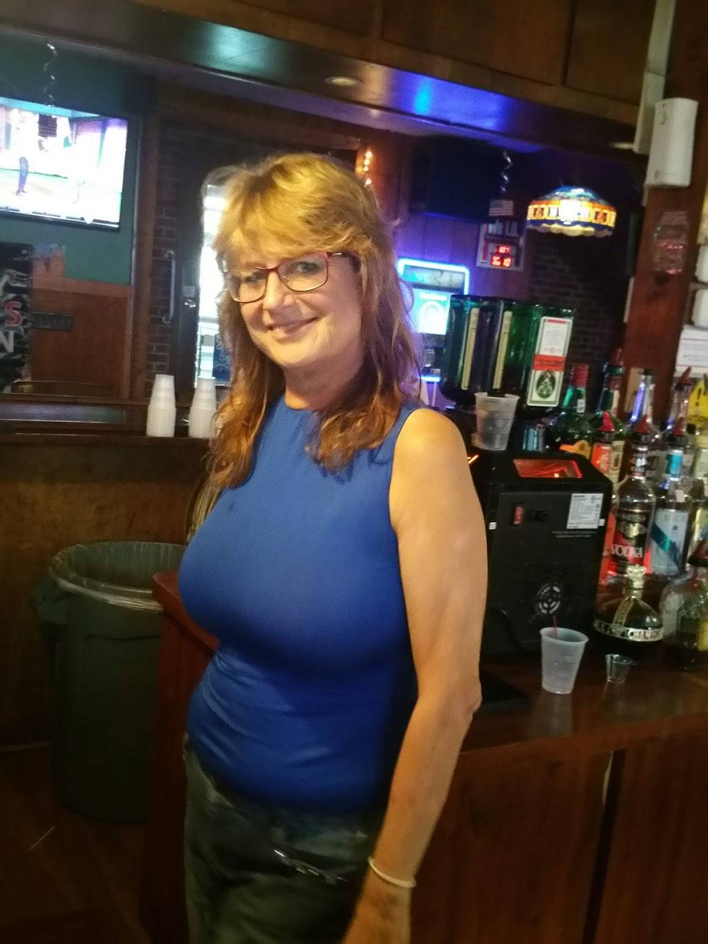 Patricks Bar & Grill | restaurant | 2900 Nameoki Rd, Granite City, IL 62040, USA | 6185011818 OR +1 618-501-1818