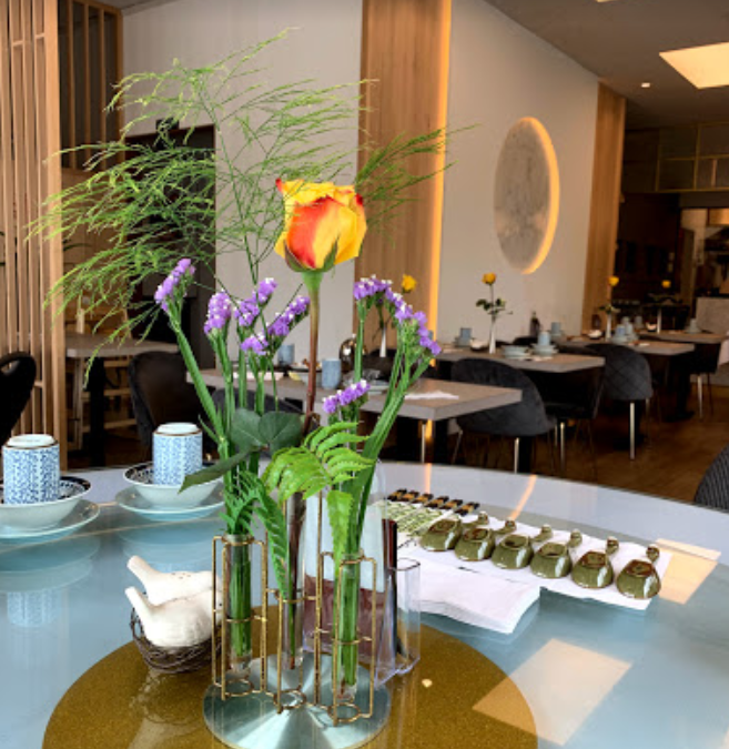 Yans Kitchen | meal takeaway | 10 West Pearce St Unit 12-13, Richmond Hill, ON L4B 1H6, Canada | 2895977976 OR +1 289-597-7976