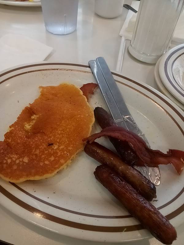 Little Caesars Pizza | meal takeaway | 7447 Gratiot Ave, Detroit, MI 48213, USA | 3139240027 OR +1 313-924-0027