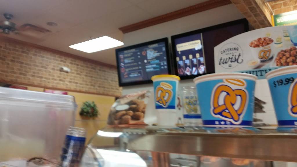 Subway | restaurant | 800 Commons Drive [P], Oxford, PA 19363, USA | 6109981860 OR +1 610-998-1860