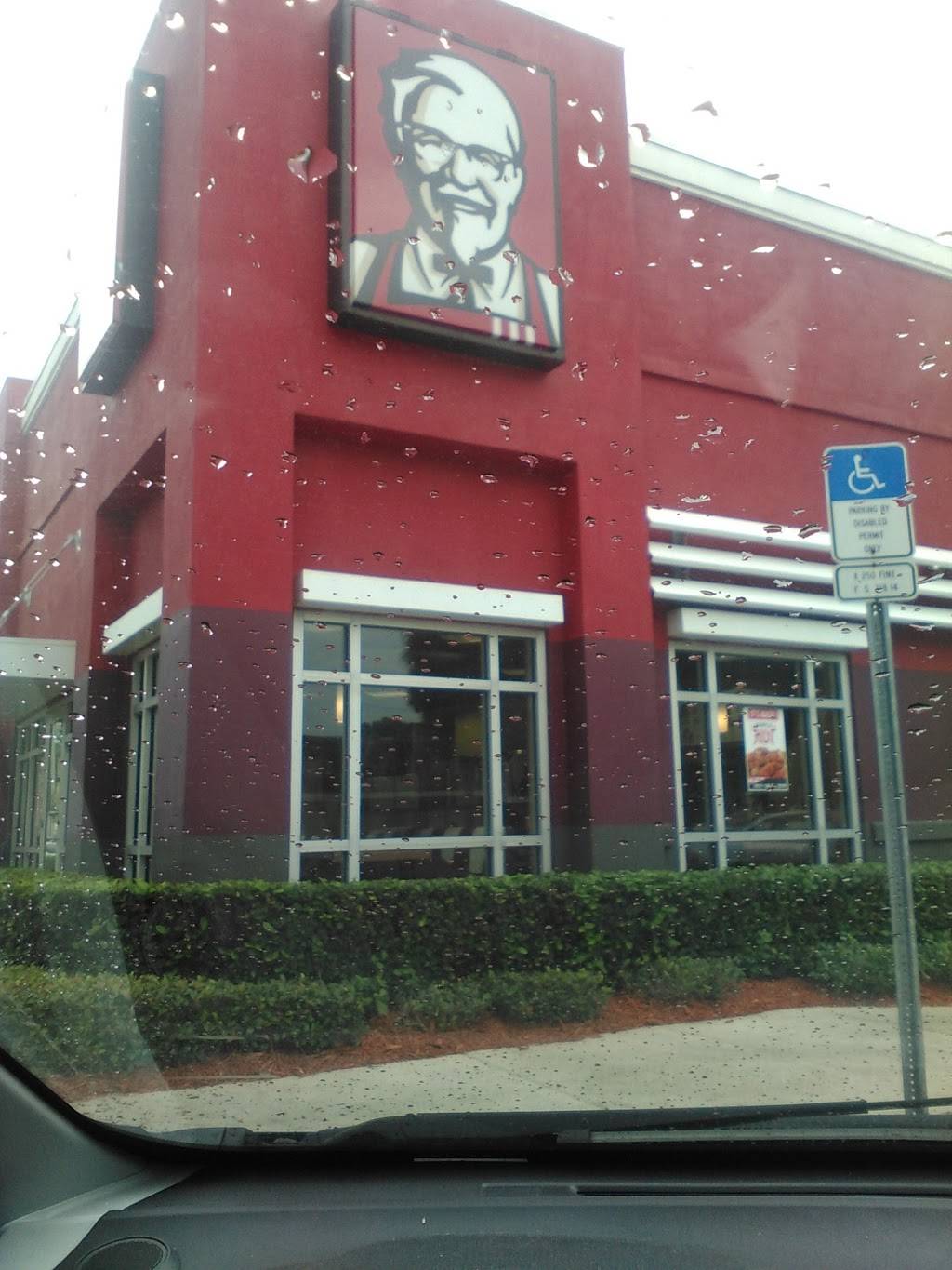 KFC | restaurant | 770 34th St N, St. Petersburg, FL 33713, USA | 7273235016 OR +1 727-323-5016