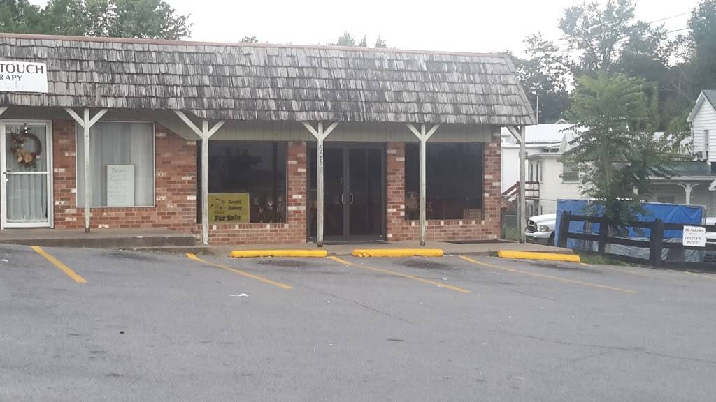 Mrs Bs Pizza | restaurant | 606 E Main St, Luray, VA 22835, USA | 5407437161 OR +1 540-743-7161