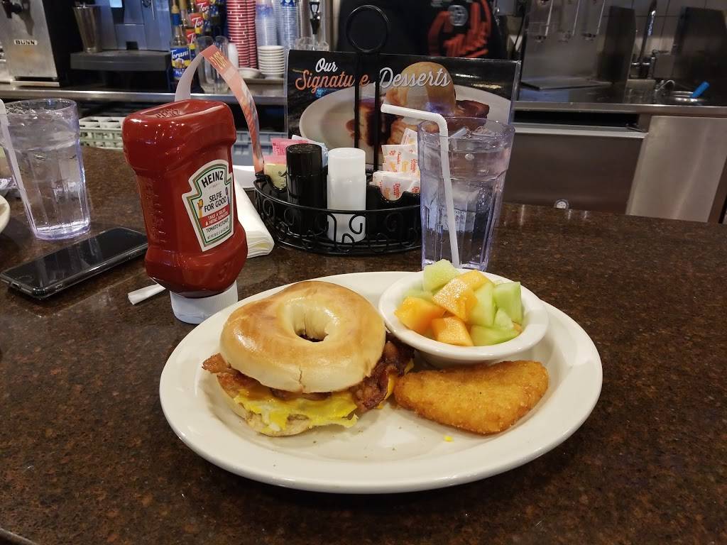 Eatn Park | restaurant | 2650 Brandt School Rd, Wexford, PA 15090, USA | 7249403270 OR +1 724-940-3270