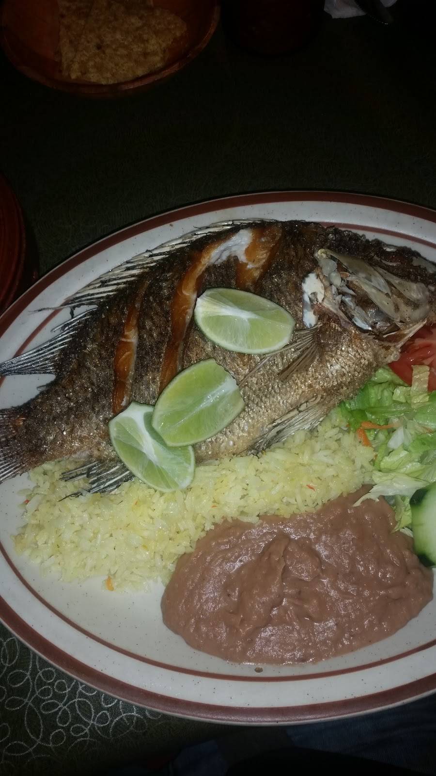 Las Palmeras | restaurant | 2723 Mission St, San Francisco, CA 94110, USA | 4152857796 OR +1 415-285-7796