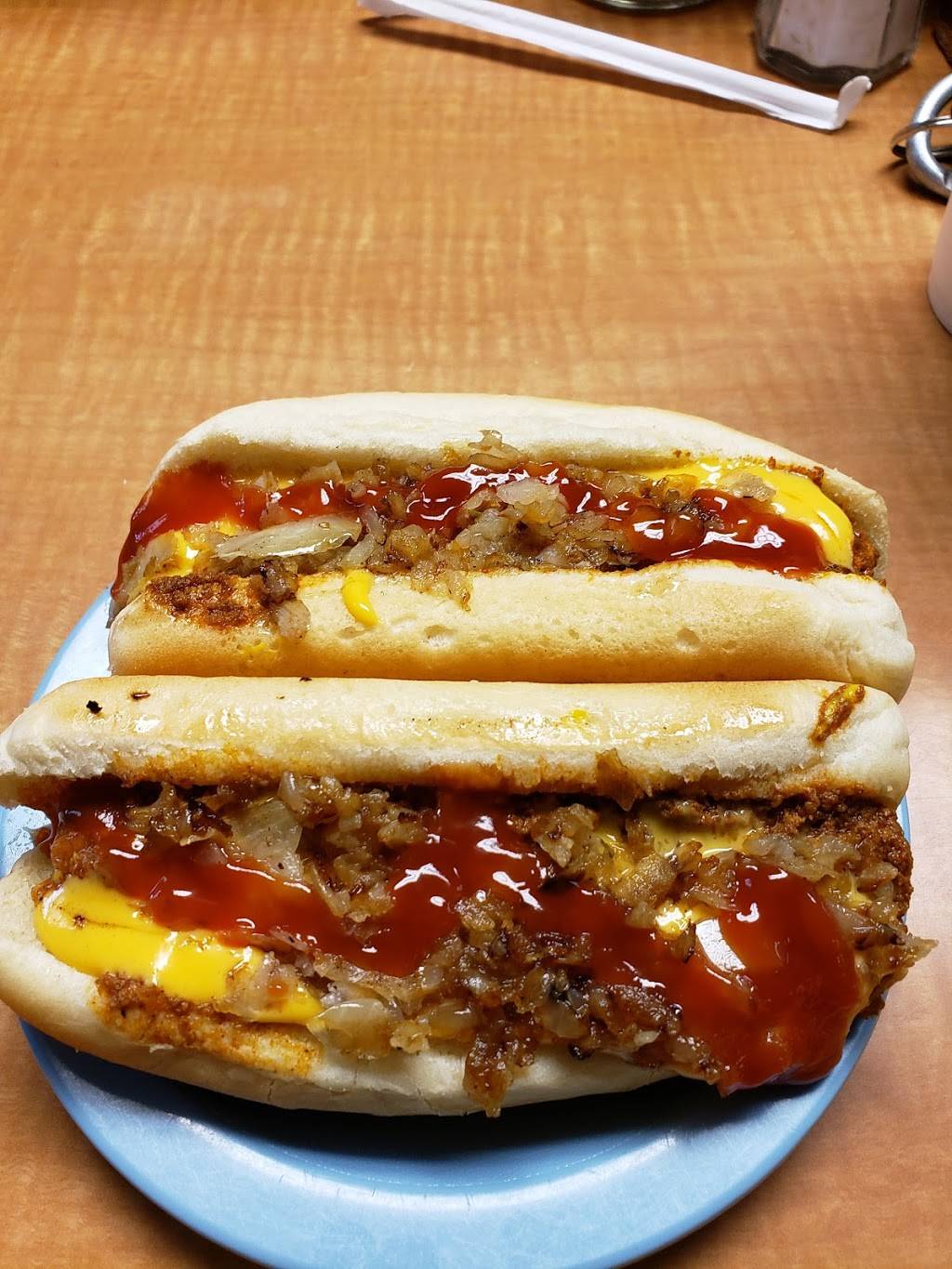Guss Hot Dog King | restaurant | 10725 Jefferson Ave, Newport News, VA 23601, USA | 7575951630 OR +1 757-595-1630