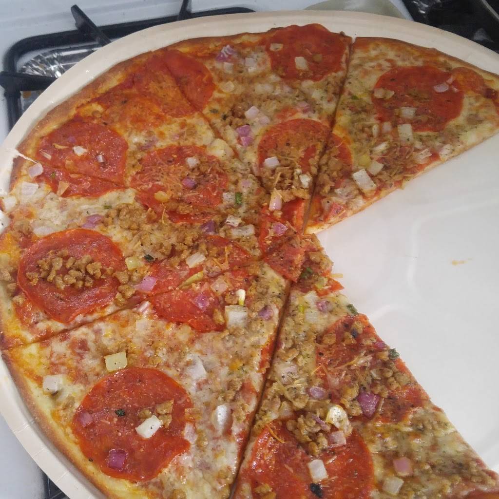 Papa Murphys Take N Bake Pizza | meal takeaway | 6150 N Port Washington Rd, Glendale, WI 53217, USA | 4149612222 OR +1 414-961-2222