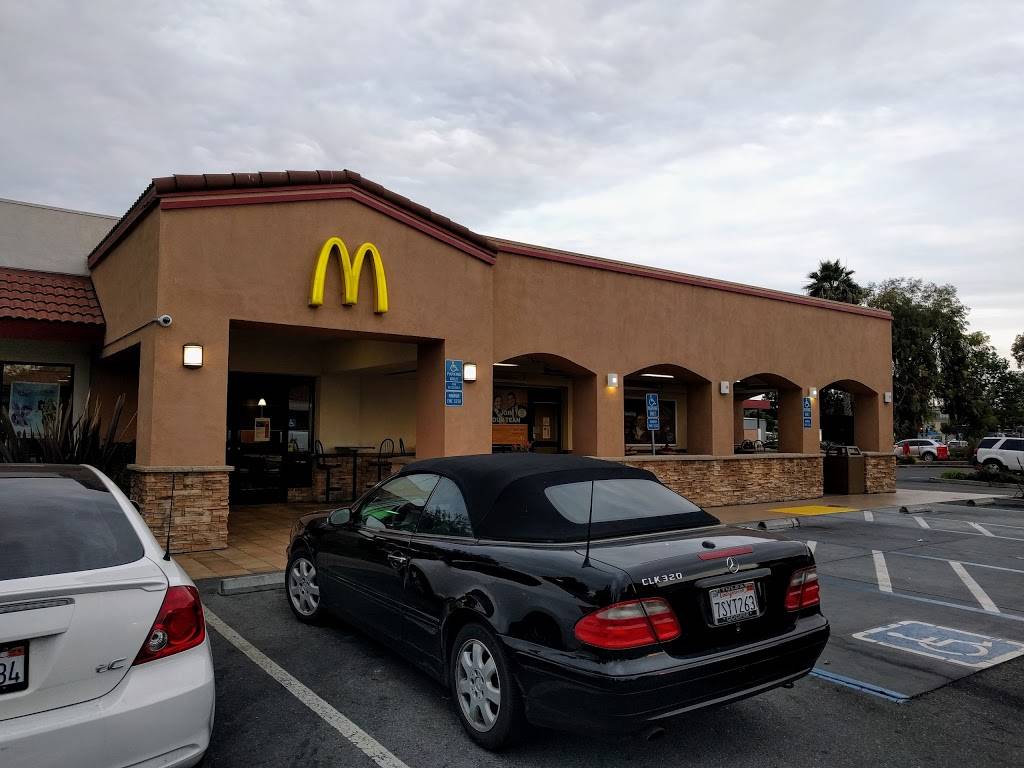 McDonalds | cafe | 550 Lawrence Expy, Sunnyvale, CA 94086, USA | 4087332730 OR +1 408-733-2730
