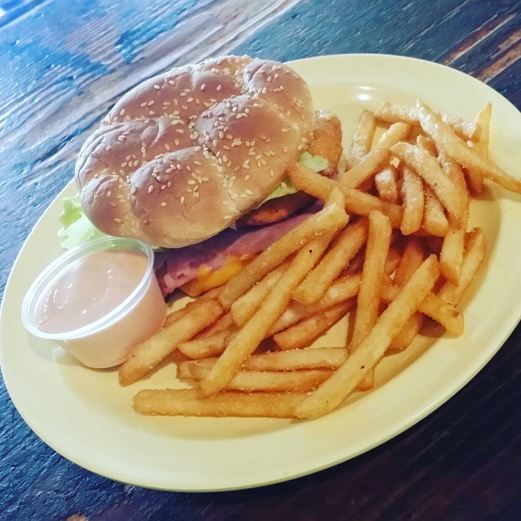 Debs Spicy Pie | restaurant | 113 N Commercial St, Morgan, UT 84050, USA | 8018451400 OR +1 801-845-1400