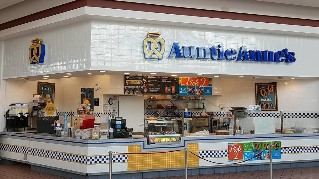 Auntie Annes | restaurant | 3065 NY-50, Saratoga Springs, NY 12866, USA | 5185836912 OR +1 518-583-6912