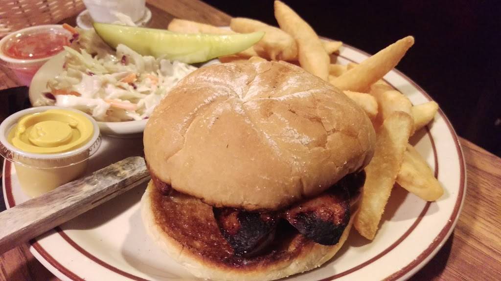 Vels Family Restaurant & Lounge | restaurant | 2352 Cranberry Hwy, West Wareham, MA 02576, USA | 5082953224 OR +1 508-295-3224