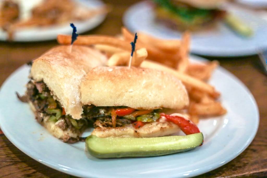 Burgers and Brew | restaurant | 1409 R St #105, Sacramento, CA 95811, USA | 9164420900 OR +1 916-442-0900