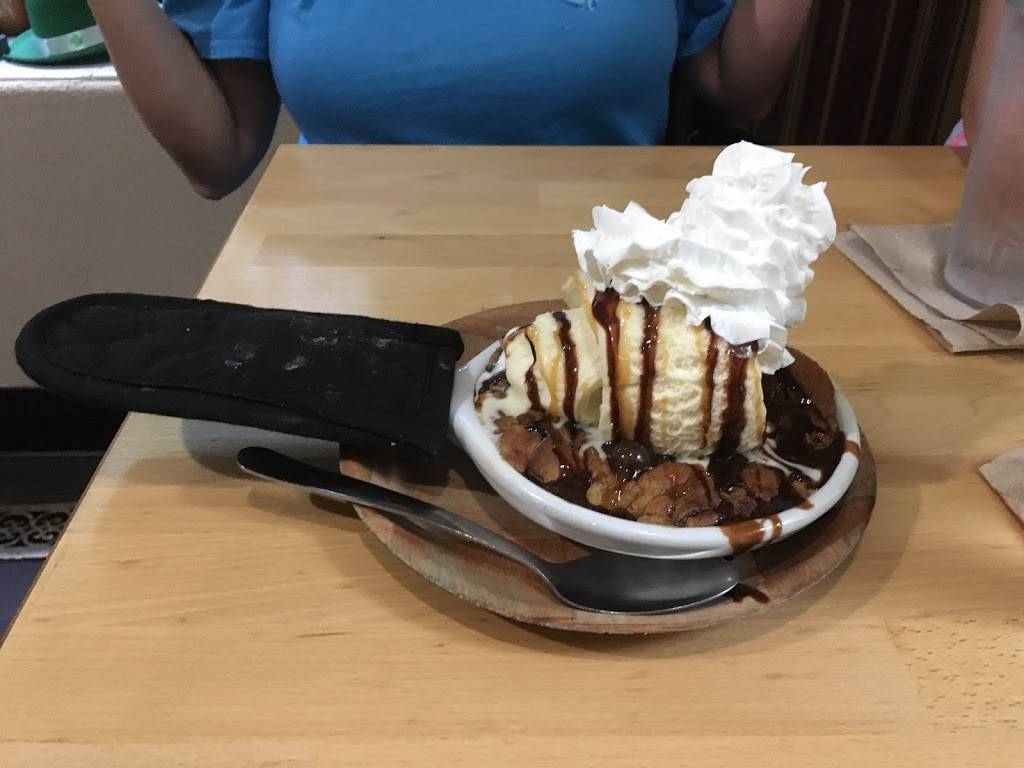 Patriots Grill | restaurant | 7313 Main St, Gloucester, VA 23061, USA | 8048249703 OR +1 804-824-9703