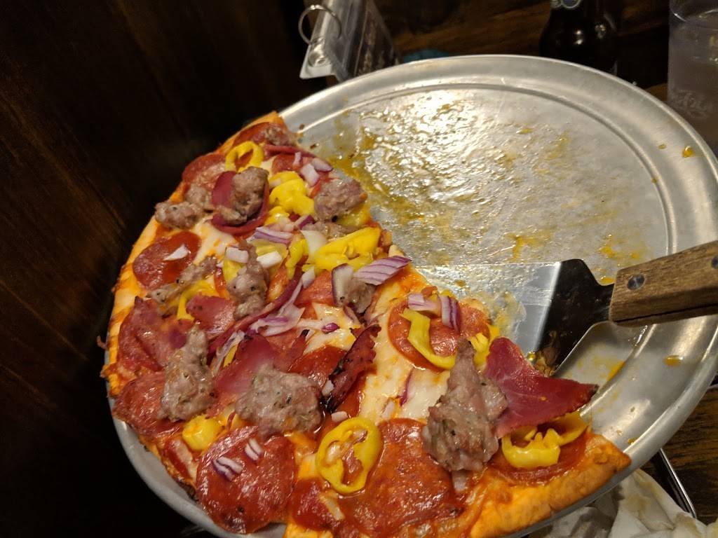 Pizzazz | restaurant | 839 Som Center Rd, Cleveland, OH 44143, USA | 4404612233 OR +1 440-461-2233