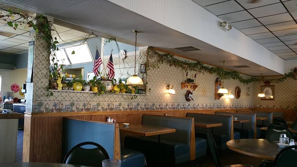 Rosies Cafe | restaurant | 10690 E US Hwy 40, Independence, MO 64055, USA | 8163535835 OR +1 816-353-5835