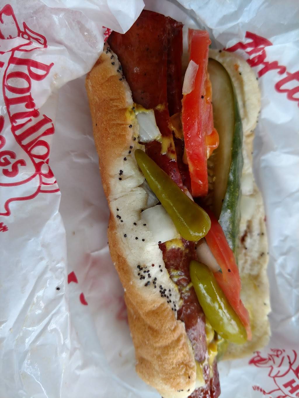 Portillos Hot Dogs | meal takeaway | 7195 Kingery Hwy, Willowbrook, IL 60527, USA | 6307890909 OR +1 630-789-0909