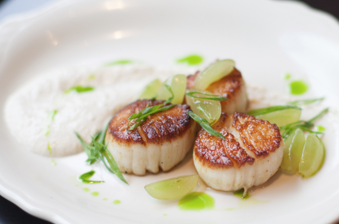 Nightingale | restaurant | 2551 Lyndale Ave S, Minneapolis, MN 55405, USA | 6123547060 OR +1 612-354-7060