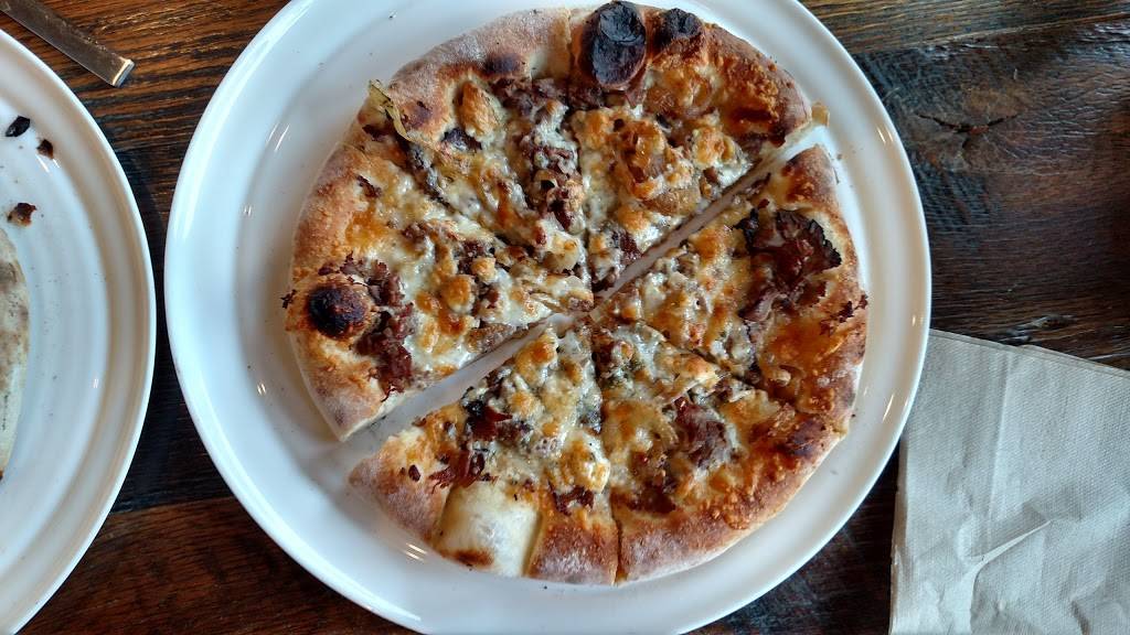 Pizza Cucinova | restaurant | 4044 Morse Crossing, Columbus, OH 43219, USA | 6143372227 OR +1 614-337-2227