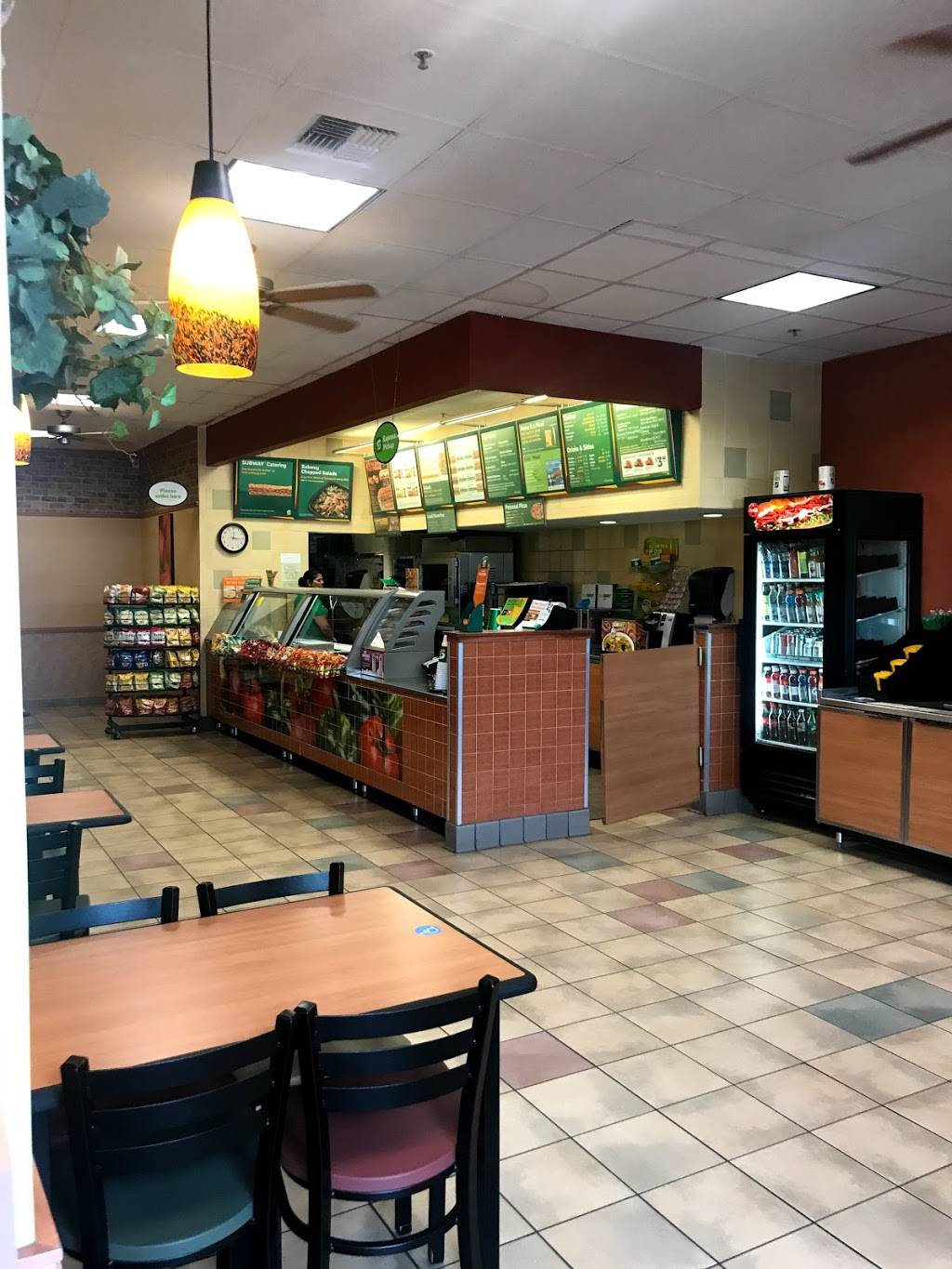 Subway Restaurants | restaurant | Piazza Rubino, 101 E Vineyard Ave Suite 131, Livermore, CA 94550, USA | 9254841444 OR +1 925-484-1444