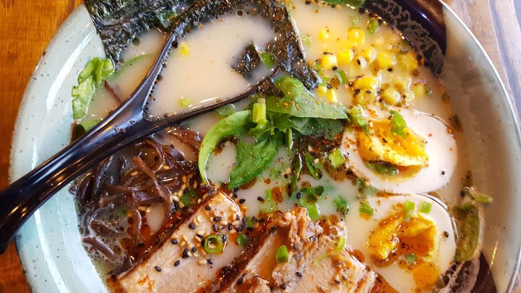 Blowfish Sushi & Ramen | restaurant | 1131 W Bryn Mawr Ave, Chicago, IL 60660, USA | 7736543369 OR +1 773-654-3369