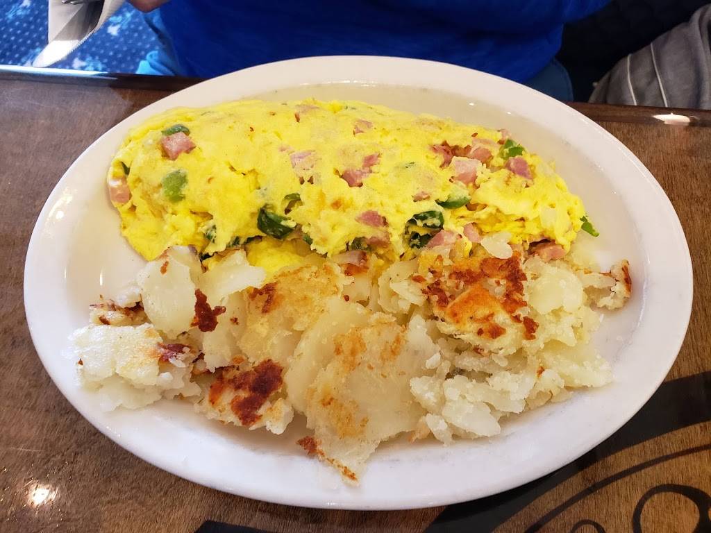 Sugarcreek Restaurant | restaurant | 5196 Detroit Rd, Sheffield, OH 44035, USA | 4409345059 OR +1 440-934-5059