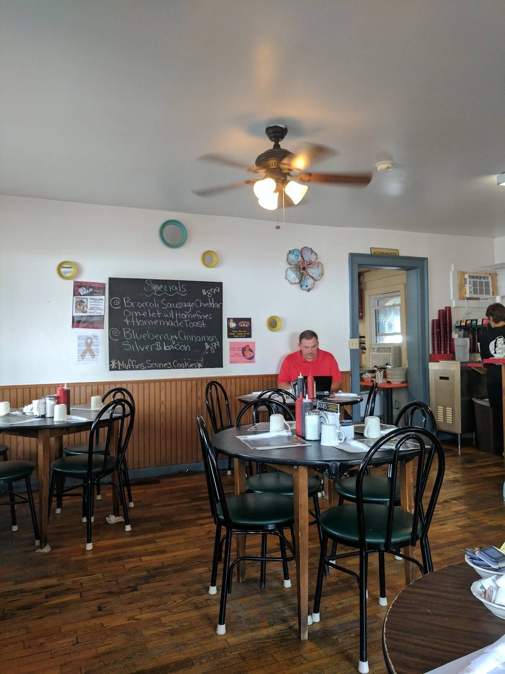 Suzis Place | restaurant | 6798 Hwy 20, Bouckville, NY 13310, USA | 3158934044 OR +1 315-893-4044