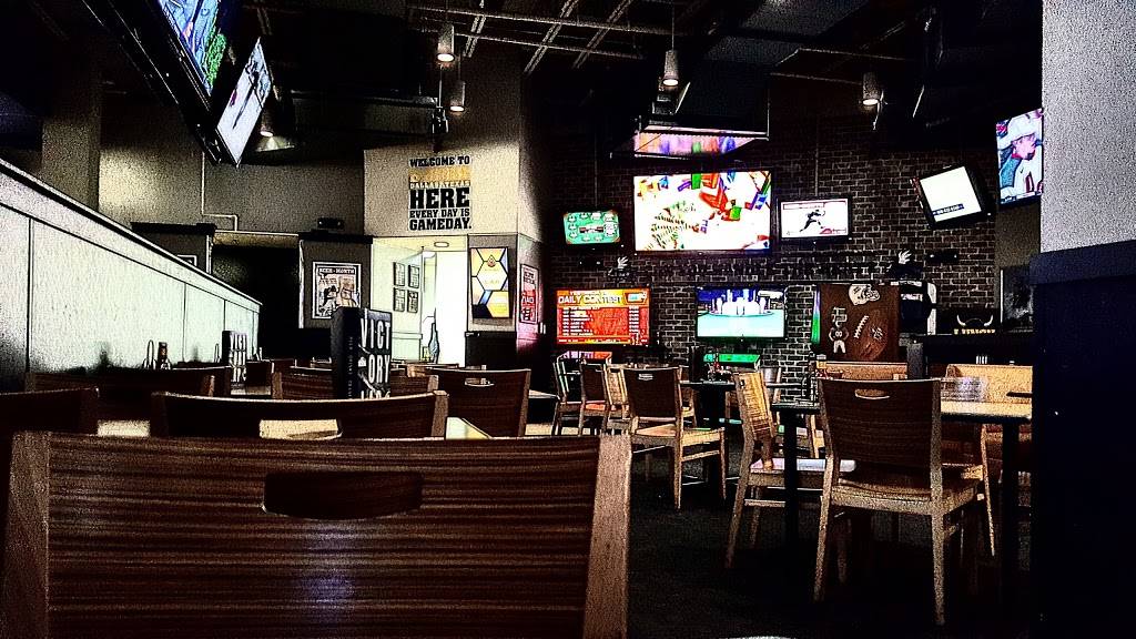 Buffalo Wild Wings | meal takeaway | 4140 Lemmon Ave Suite 176, Dallas, TX 75219, USA | 2145207067 OR +1 214-520-7067
