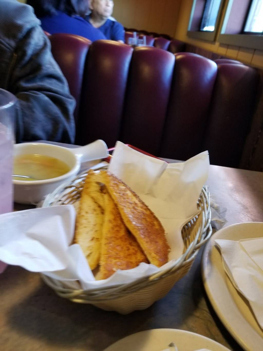 Sizzler | restaurant | 1145 N Hollywood Way, Burbank, CA 91505, USA | 8188430281 OR +1 818-843-0281