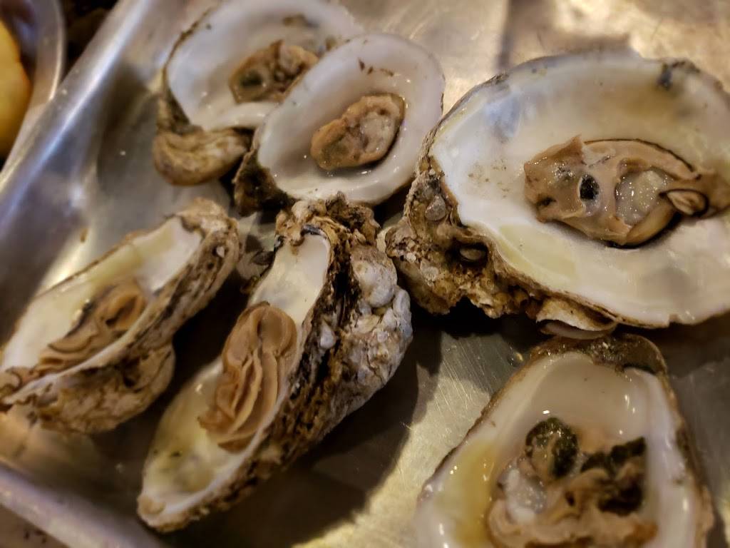 Shuckin Shack Oyster Bar | restaurant | 1010 Tryon Village Dr, Cary, NC 27518, USA | 9842328463 OR +1 984-232-8463