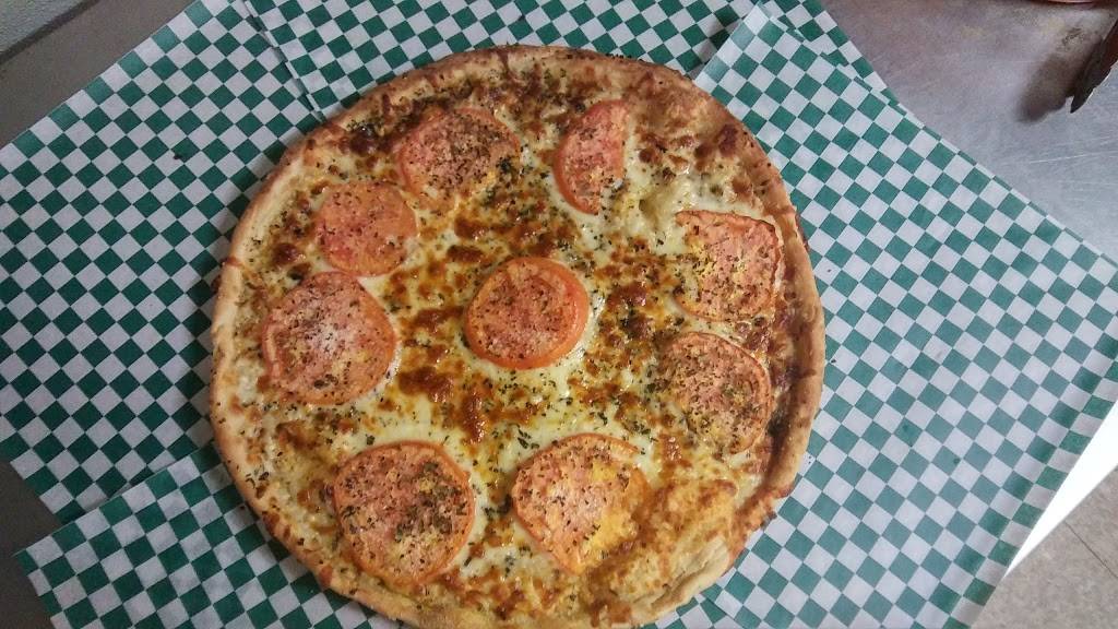 Clubhouse Sports Bar & Grill | restaurant | 2970 6th St #5, Cuyahoga Falls, OH 44221, USA | 3309283837 OR +1 330-928-3837