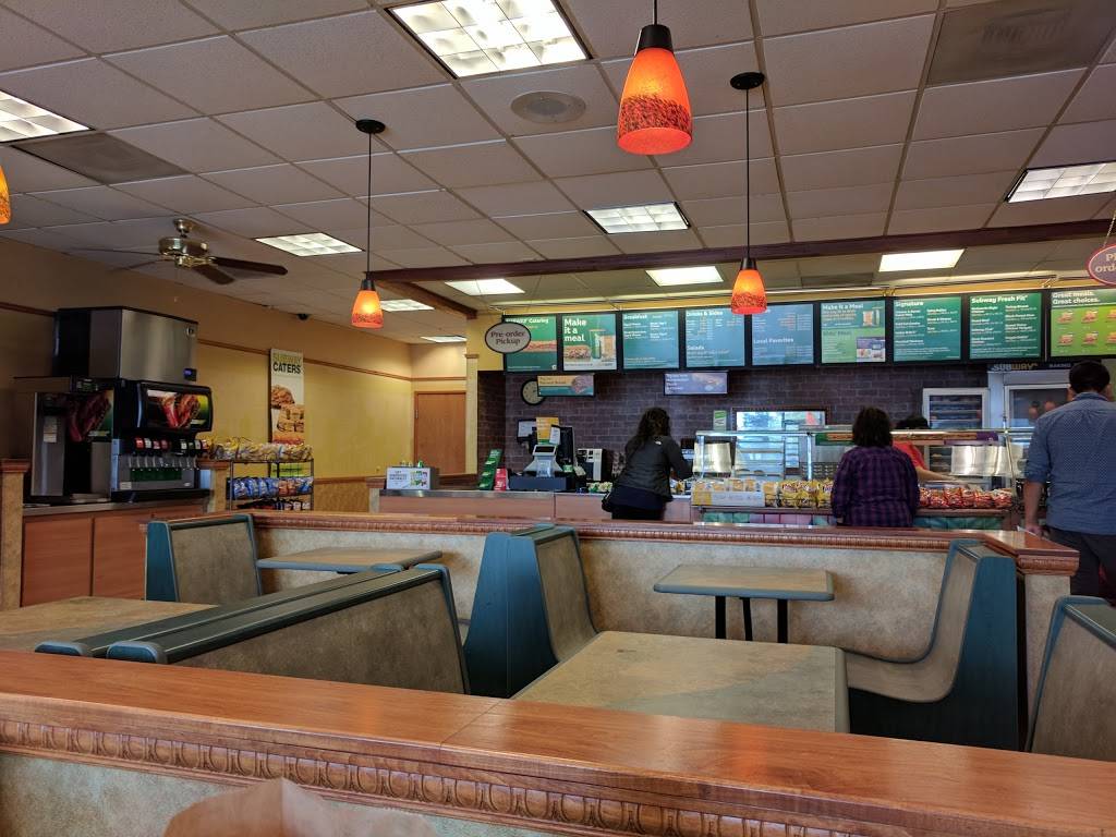 Subway Restaurants | restaurant | 11120 SW Capitol Hwy, Portland, OR 97219, USA | 5032452143 OR +1 503-245-2143