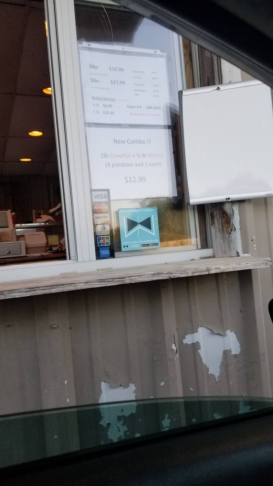 Crawfish Hole | restaurant | 510 Verot School Rd, Lafayette, LA 70508, USA | 3378069665 OR +1 337-806-9665