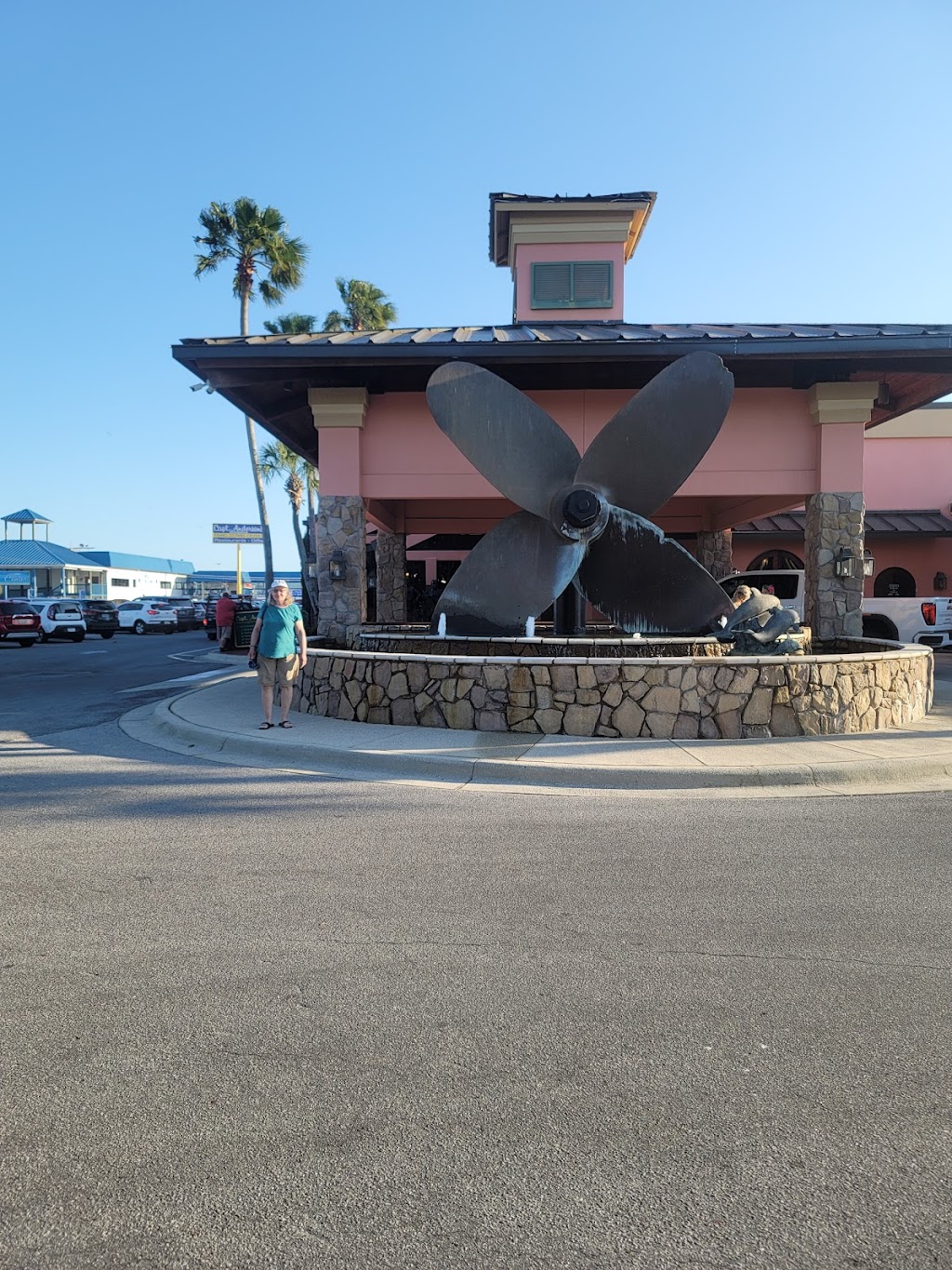 Capt. Andersons Restaurant & Waterfront Market | restaurant | 5551 N Lagoon Dr, Panama City, FL 32408, USA | 8502342225 OR +1 850-234-2225