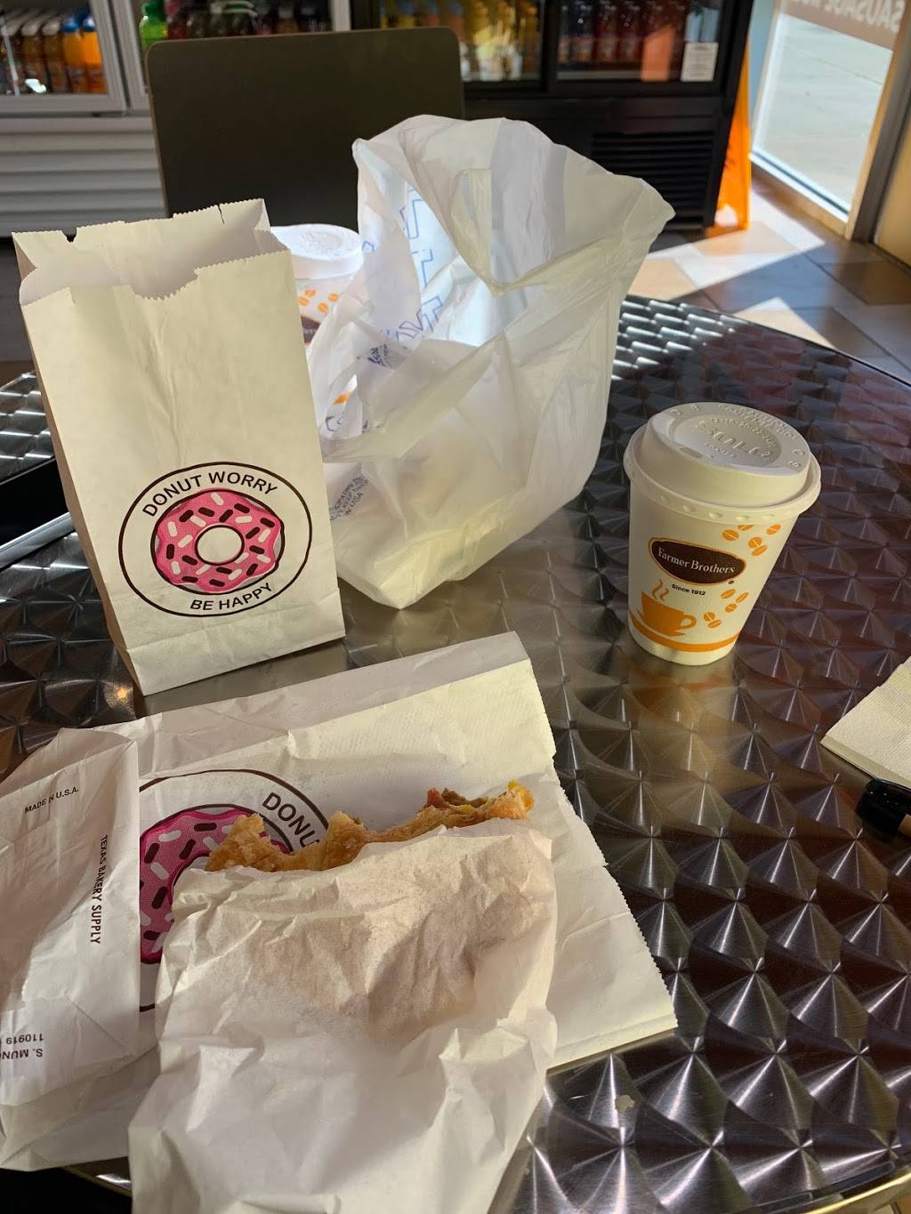 Bakers Dozen Donuts | restaurant | 3166 S, State Hwy 161 Ste 180, Grand Prairie, TX 75052, USA | 9726393834 OR +1 972-639-3834