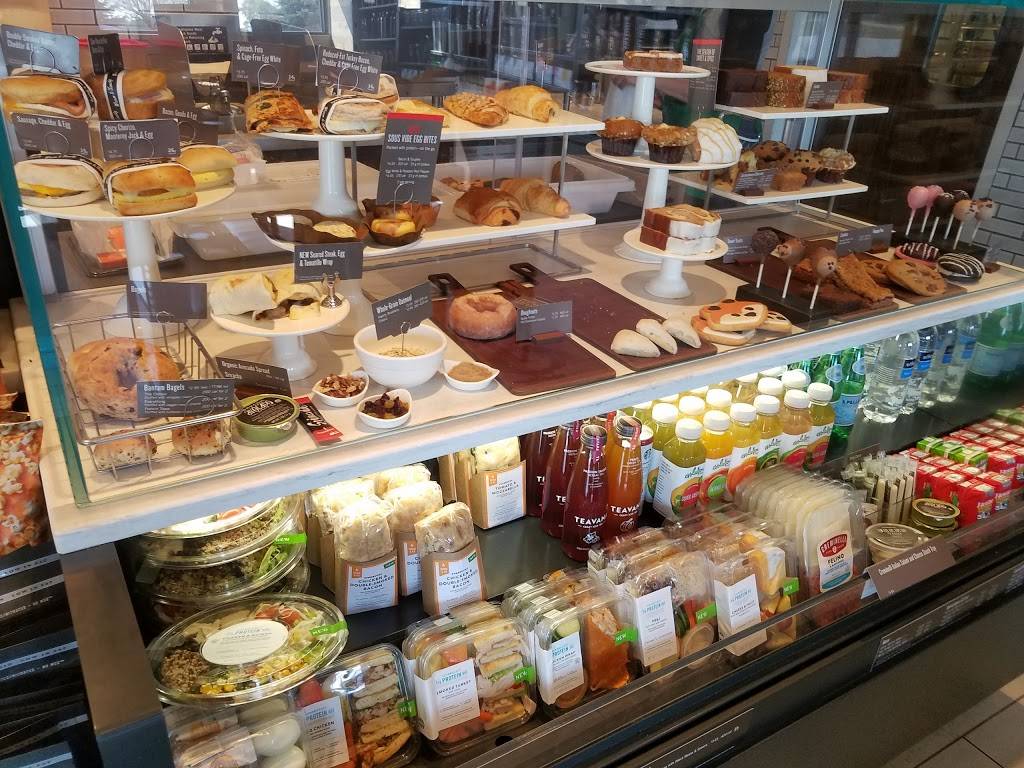 Starbucks | cafe | 3911 S Lincoln Ave, York, NE 68467, USA | 4023621320 OR +1 402-362-1320