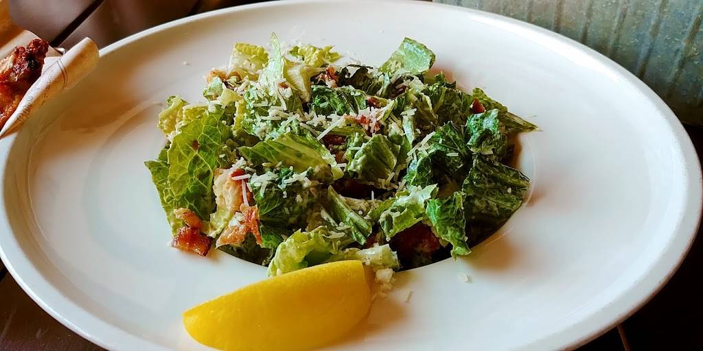 Chesters Bar & Grill Co. | restaurant | 672 Goderich St, Port Elgin, ON N0H 2C0, Canada | 2264532141 OR +1 226-453-2141