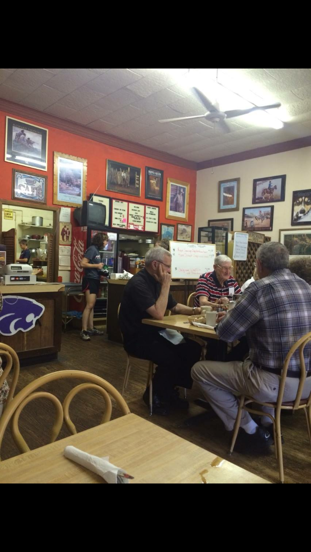 Brunin Family Cafe | cafe | 320 Main St, Andale, KS 67001, USA | 3164452699 OR +1 316-445-2699