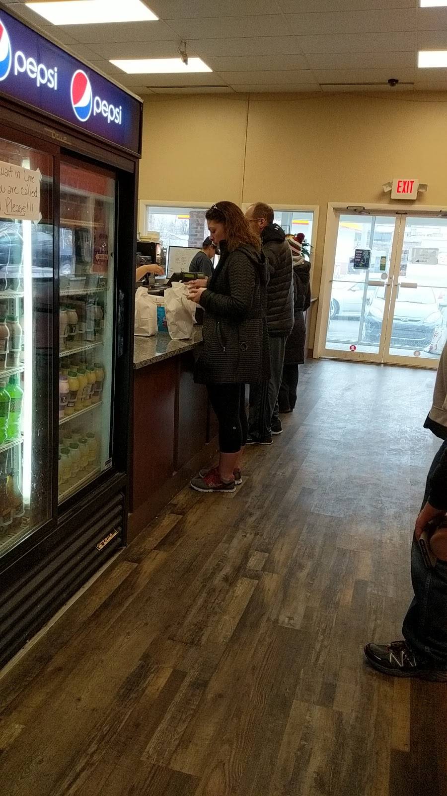 Bagel World II Bakery & Deli | bakery | 203 Canal St, Salem, MA 01970, USA | 9787415225 OR +1 978-741-5225