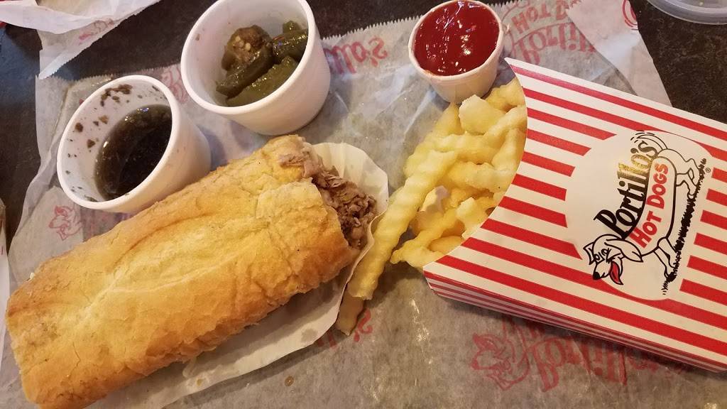 Portillos Hot Dogs | meal takeaway | 4412 N Rockwood Dr, Peoria, IL 61615, USA | 3092823400 OR +1 309-282-3400