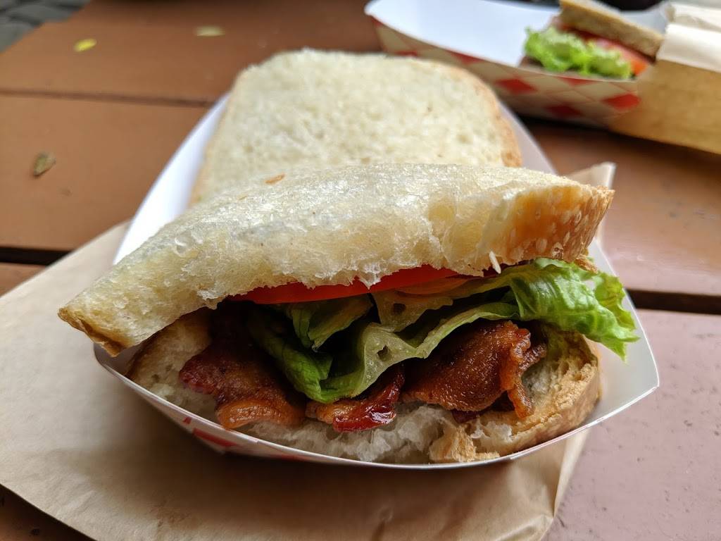 San Benito House | restaurant | 356 Main St, Half Moon Bay, CA 94019, USA | 6504195522 OR +1 650-419-5522