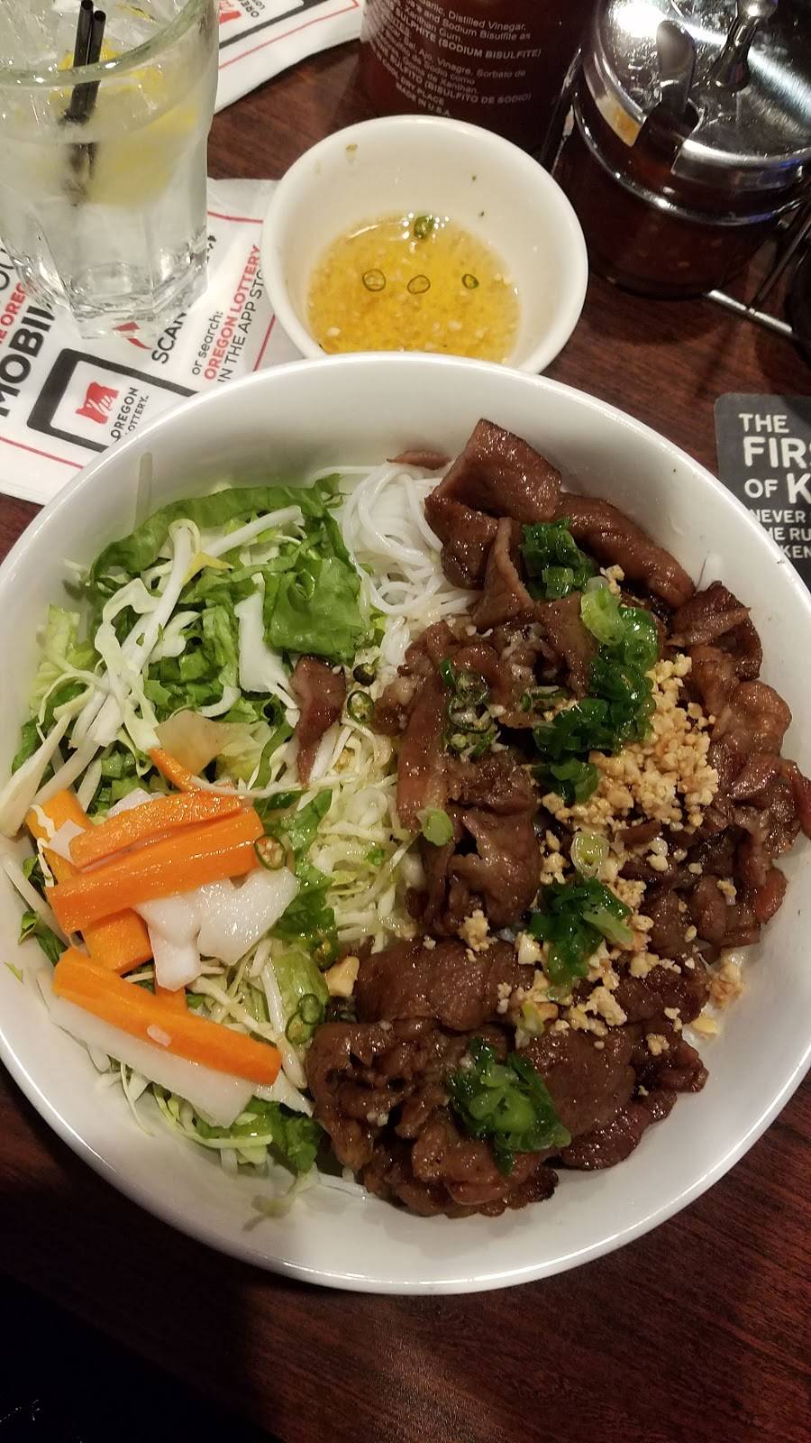 Utopia Restaurant & Lounge | restaurant | 1125 NE 82nd Ave, Portland, OR 97220, USA | 5032619370 OR +1 503-261-9370