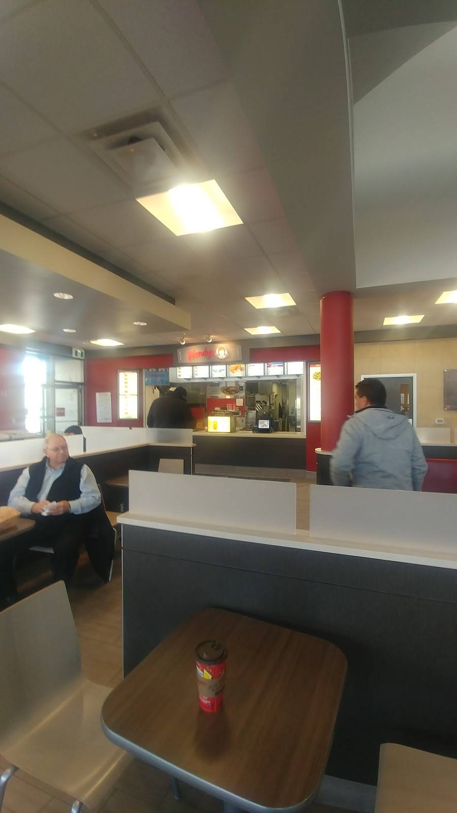 Wendys | restaurant | 3411 Mavis Rd, Mississauga, ON L5C 1T7, Canada | 9052767447 OR +1 905-276-7447