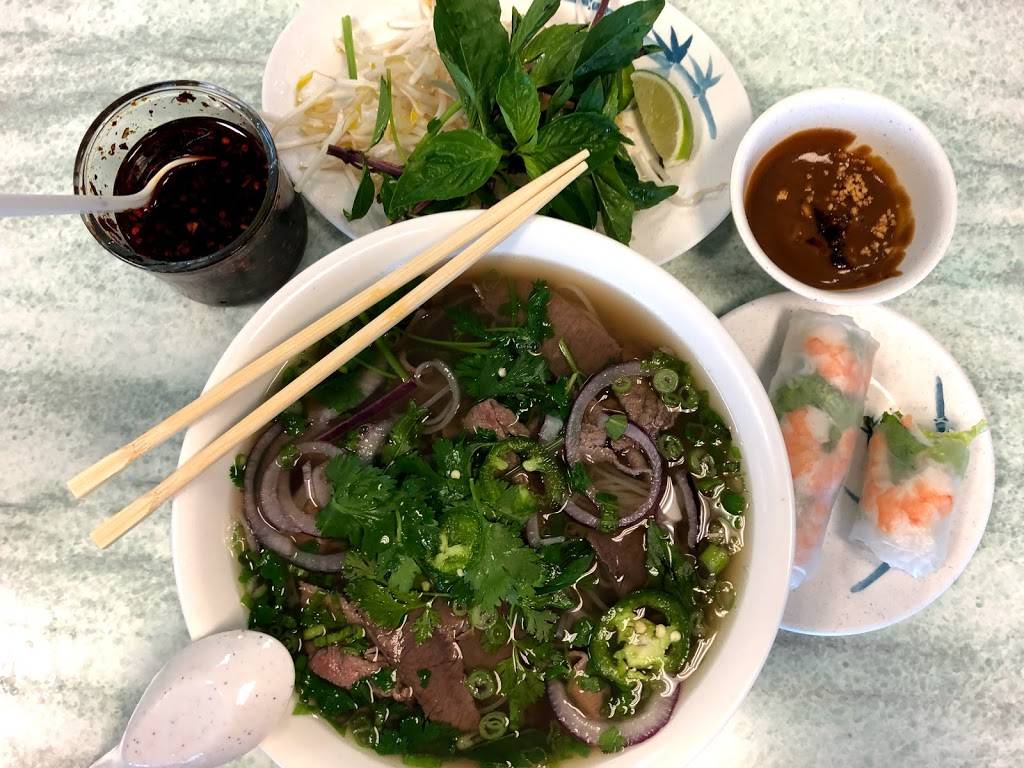 Pho Saigon | restaurant | 2553 Gessner Rd, Houston, TX 77080, USA | 7133299242 OR +1 713-329-9242