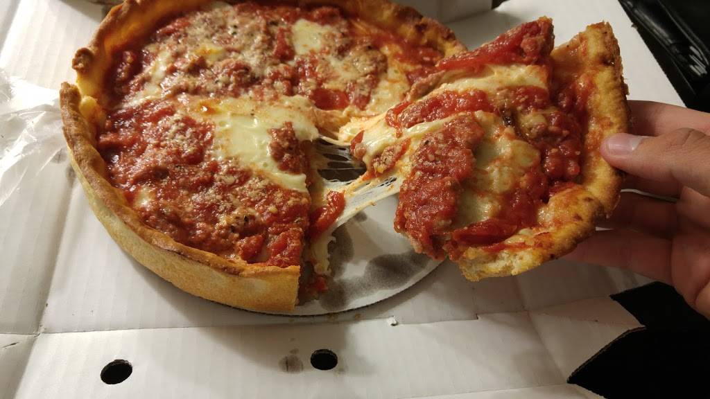 Lou Malnatis Pizzeria | meal delivery | 3223 Lake Ave, Wilmette, IL 60091, USA | 8472565780 OR +1 847-256-5780